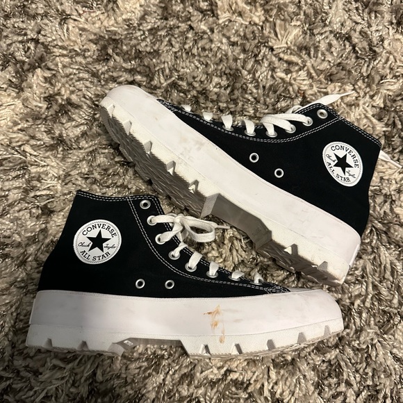 Barely worn platform black converse - Picture 3 of 6